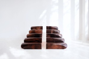 <a href="https://www.galeriegosserez.com/artistes/loellmann-valentin.html">Valentin Loellmann </a> - Copper - Steps sculpture